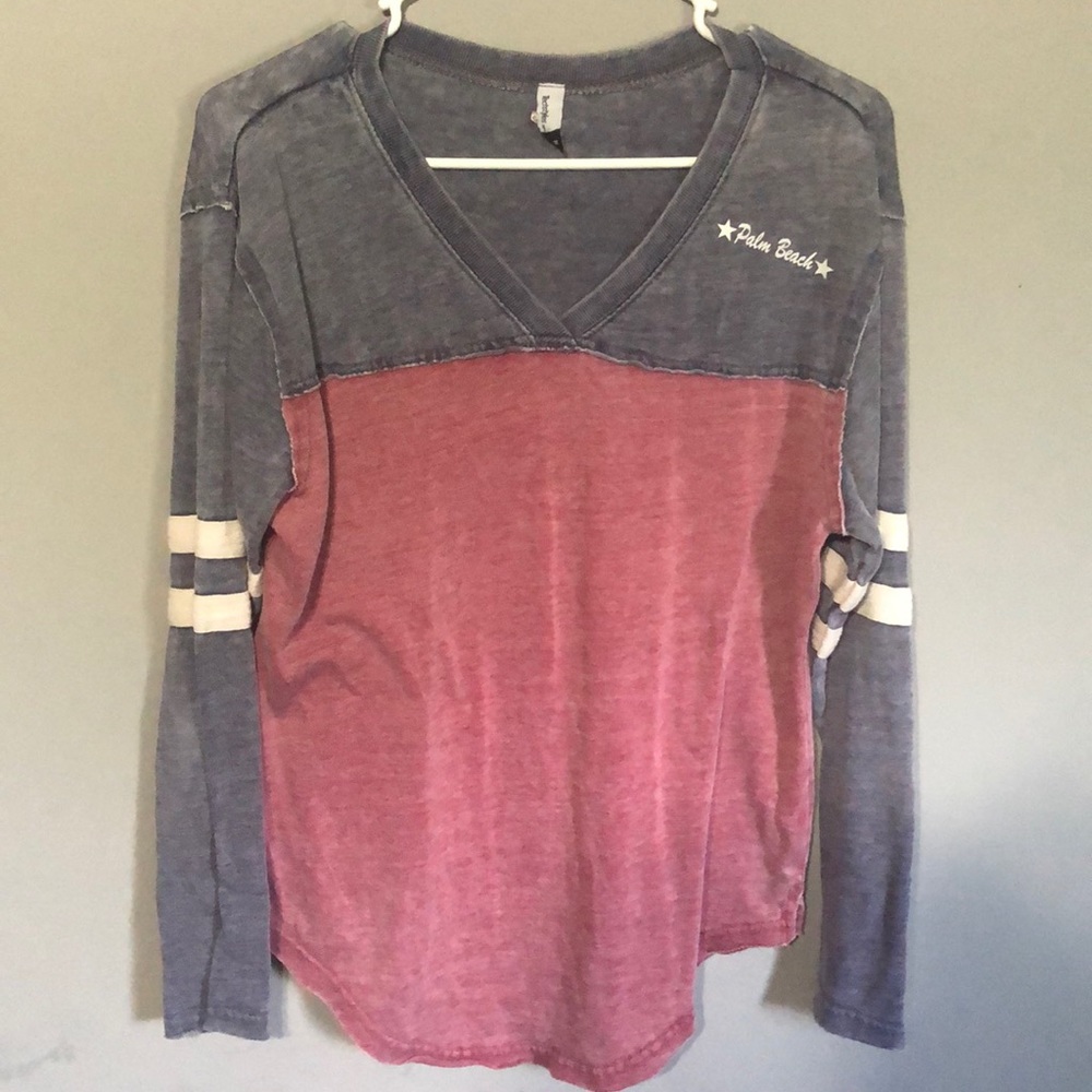 Long sleeve v neck